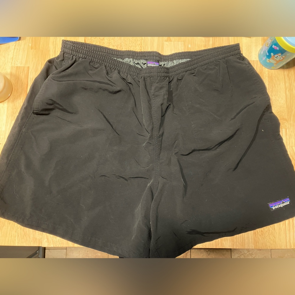 XL Patagonia Black Baggies 5” inseam Swim Shorts Board Shorts